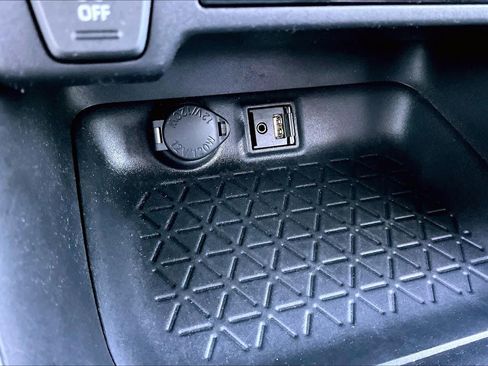 Used 2019 Toyota RAV4 LE w/ All Weather Liner Package FWD image 34