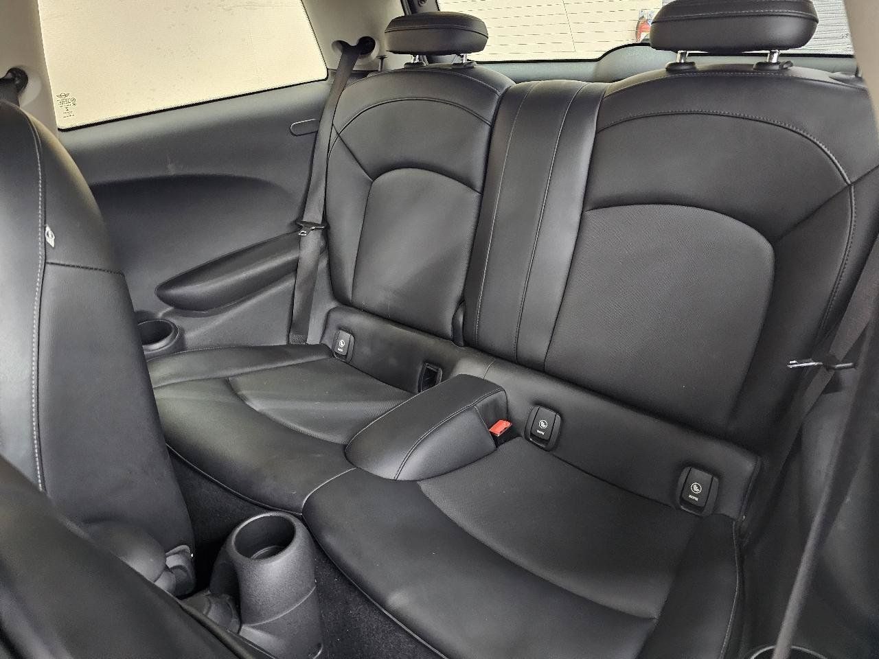 Used 2016 MINI Cooper 2-Door Hardtop FWD image 23