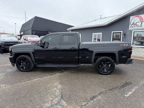 Used 2018 Chevrolet Silverado 1500 LT w/ Redline Edition image 2
