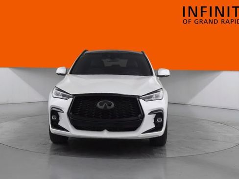 Used 2023 INFINITI QX50 Sport AWD/4WD image 2