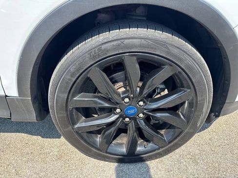 Used 2019 Ford Escape SE AWD/4WD image 5
