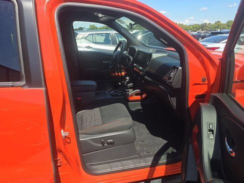 Certified 2025 Nissan Frontier PRO-4X w/ Pro Convenience Package AWD/4WD image 6