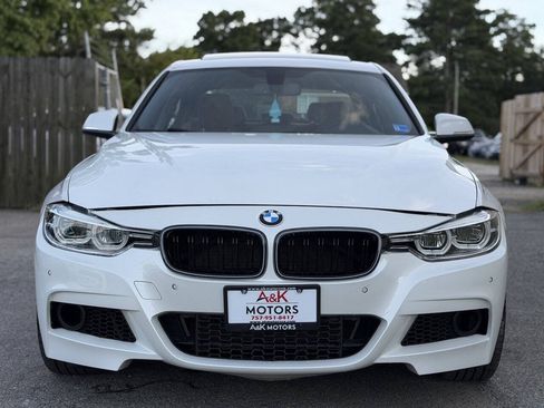 Used 2017 BMW 330i xDrive Sedan AWD/4WD image 3