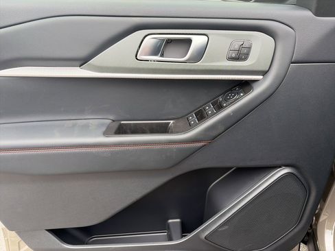 New 2026 Ford Explorer ST RWD image 18