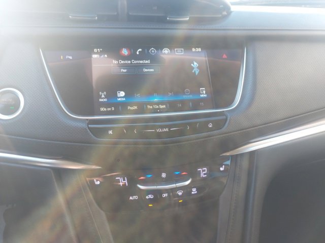 Used 2018 Cadillac XT5 Luxury w/ Driver Awareness Package AWD/4WD image 12