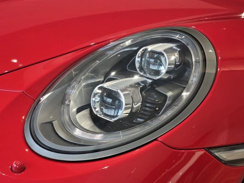 Used 2014 Porsche 911 Turbo image 15