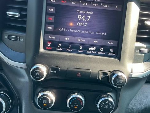 Used 2020 RAM 1500 Big Horn RWD image 32