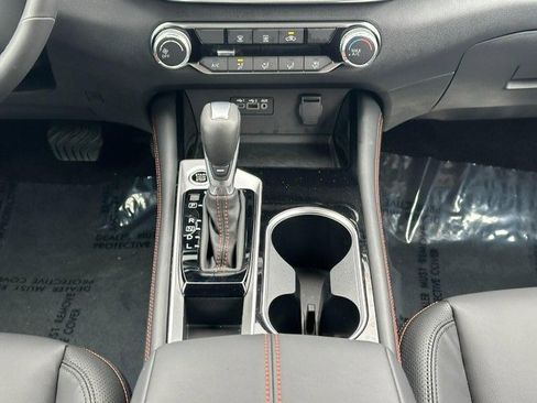 New 2025 Nissan Altima 2.5 SR image 7