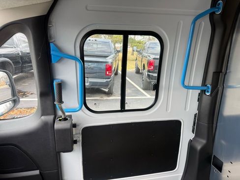Used 2024 RAM ProMaster 3500 w/ Delivery Van Package FWD image 50