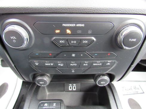 Used 2019 Ford Ranger XLT w/ Equipment Group 301A Mid RWD image 18