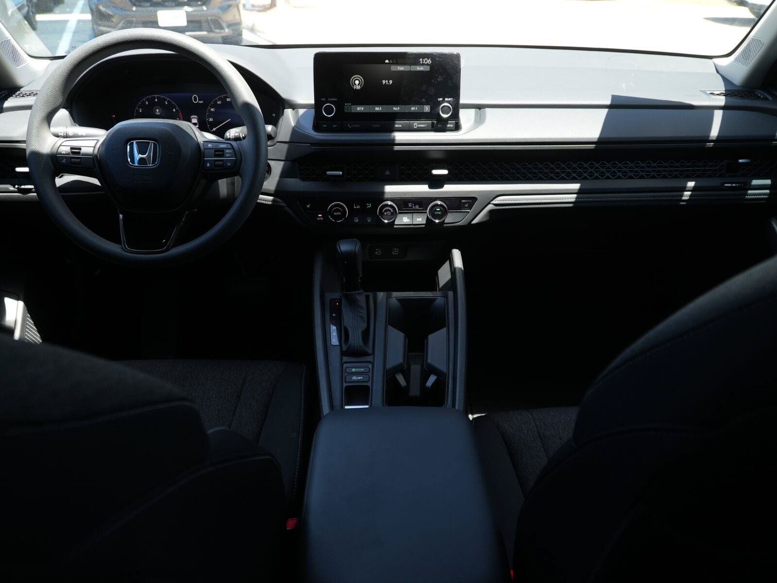 Used 2025 Honda Accord SE image 21