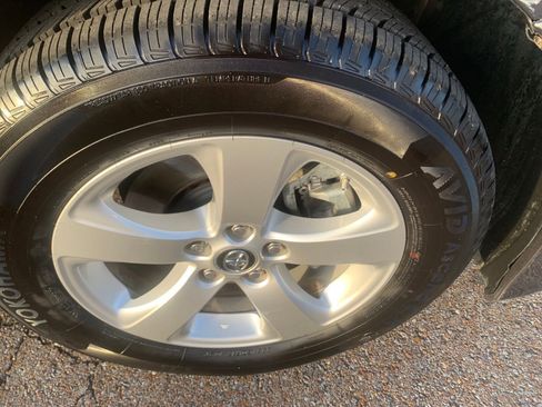 Used 2020 Toyota Sienna LE image 10