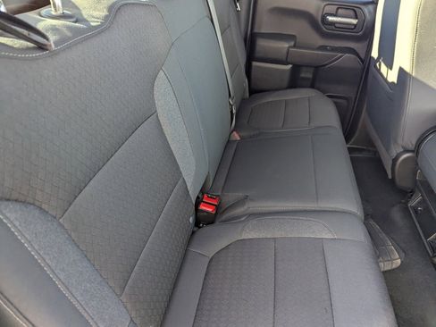 Used 2020 Chevrolet Silverado 1500 LT image 13