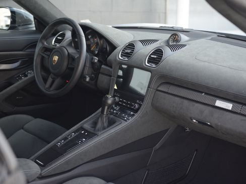 Used 2025 Porsche 718 Boxster Spyder RS RWD image 29