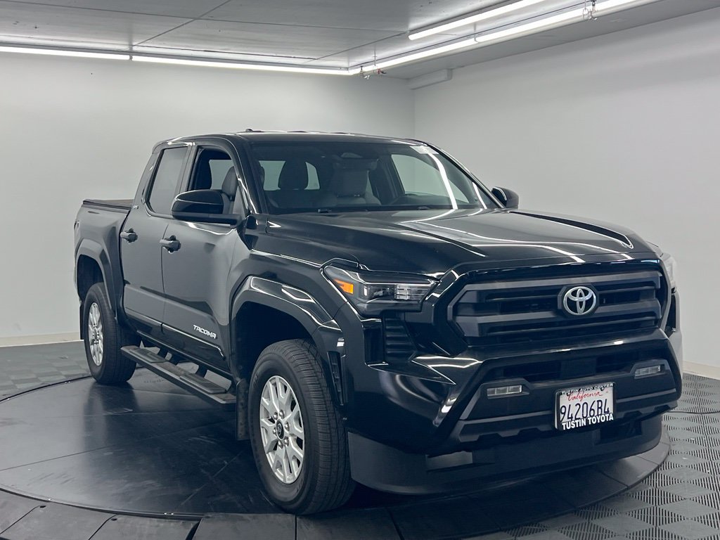Used 2024 Toyota Tacoma SR5 AWD/4WD image 3