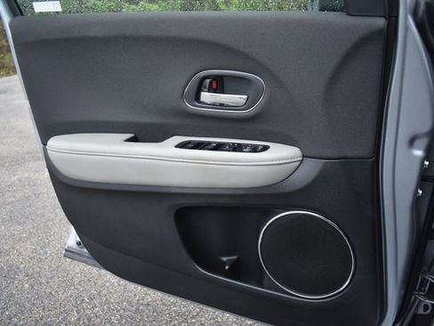 Used 2019 Honda HR-V EX image 31