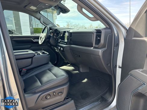 Used 2025 GMC Sierra 1500 SLT image 23