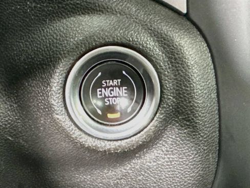 Used 2022 Chevrolet Silverado 1500 Custom AWD/4WD image 26