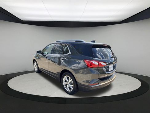 Used 2020 Chevrolet Equinox Premier FWD image 3