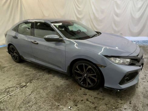 Used 2019 Honda Civic Sport image 2