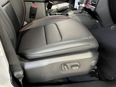 New 2026 Jeep Wrangler Unlimited Rubicon w/ Safety Group image 8