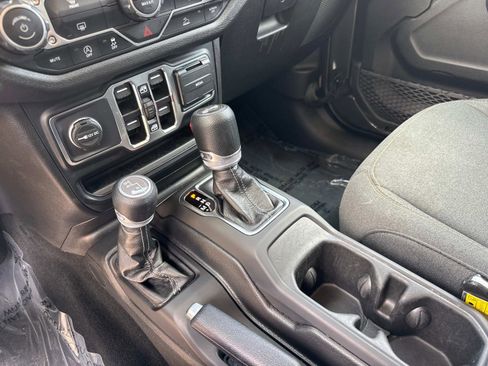 Certified 2024 Jeep Wrangler Unlimited Sport AWD/4WD image 24