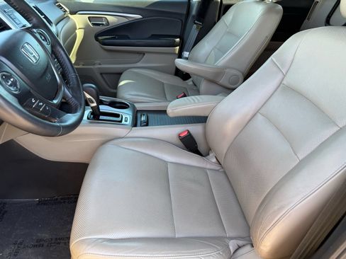 Used 2019 Honda Ridgeline RTL image 12