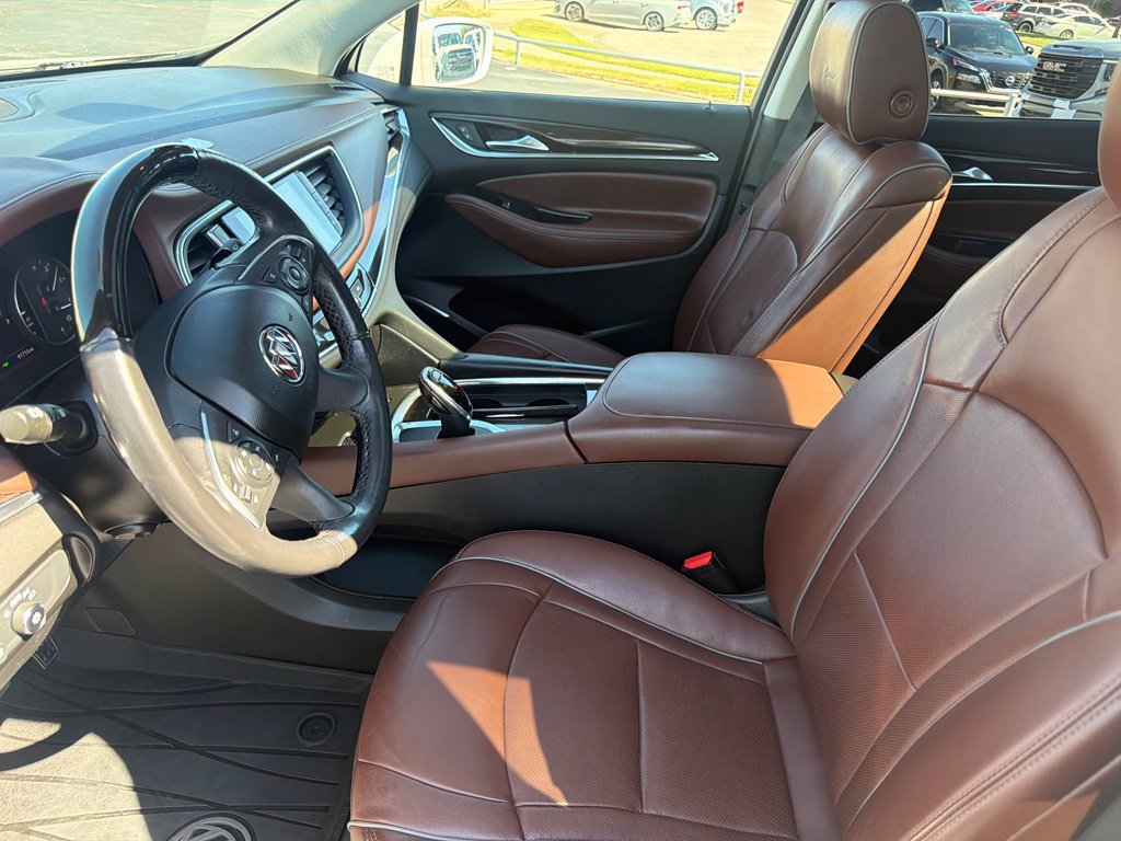 Used 2020 Buick Enclave Avenir w/ Avenir Technology Package AWD/4WD image 29