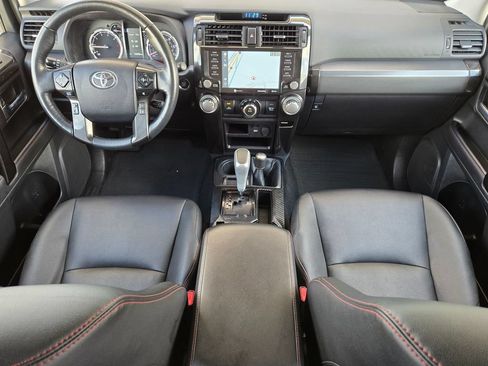 Used 2024 Toyota 4Runner TRD Off-Road Premium AWD/4WD image 15