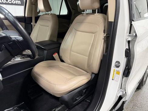 Used 2021 Ford Explorer XLT w/ Equipment Group 202A image 22