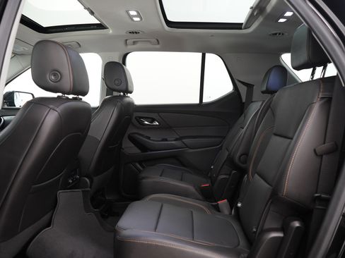 Used 2020 Chevrolet Traverse Premier w/ Redline Edition AWD/4WD image 16