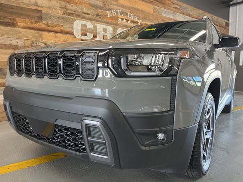 New 2026 Jeep Cherokee Laredo AWD/4WD image 12