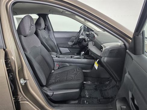 New 2026 Nissan Kicks S image 13