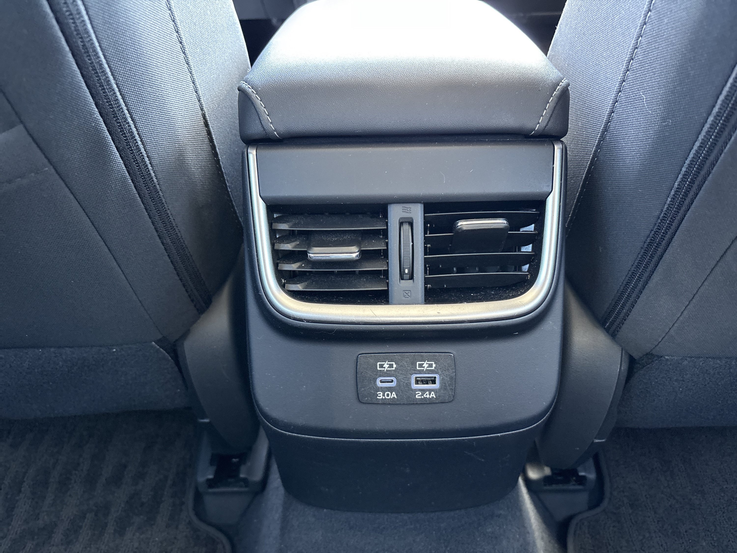 Used 2025 Subaru Outback Premium AWD/4WD image 21