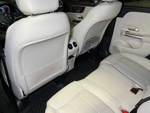 Used 2025 Mercedes-Benz GLA 250 4MATIC image 20