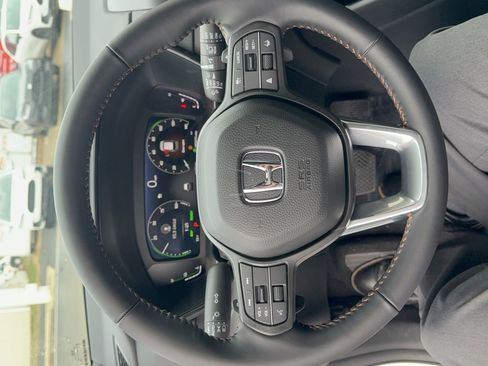 Used 2026 Honda CR-V Sport-L image 13