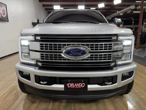 Used 2018 Ford F250 Platinum w/ Platinum Ultimate Package AWD/4WD image 2