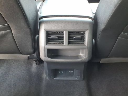Used 2021 Volkswagen Atlas Cross Sport SE AWD/4WD image 6