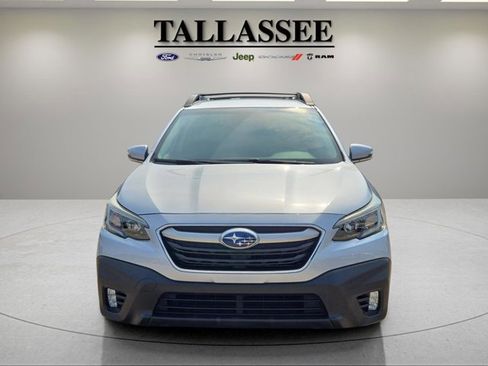 Used 2021 Subaru Outback Premium image 2