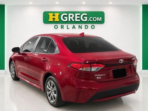 Used 2022 Toyota Corolla LE FWD image 2