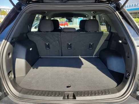 Used 2026 GMC Terrain Elevation FWD image 9