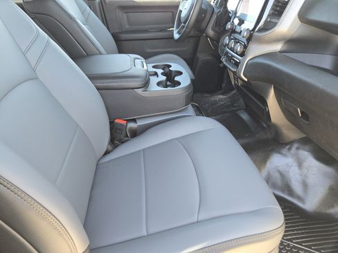 New 2026 RAM 2500 Tradesman w/ Chrome Appearance Group image 12