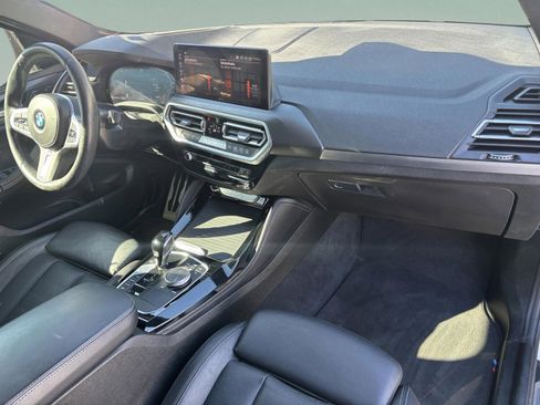 Used 2022 BMW X4 xDrive30i w/ M Sport Package image 16