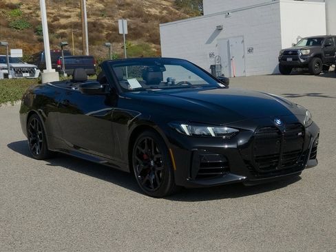 New 2026 BMW M440i Convertible w/ Premium Package image 2