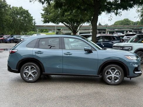 Used 2024 Honda HR-V EX-L image 11