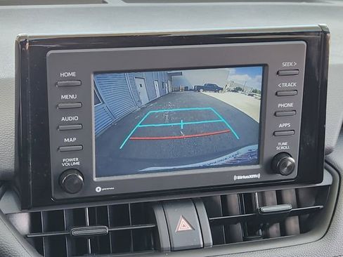 Used 2022 Toyota RAV4 LE image 14