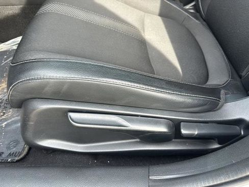 Used 2019 Honda Civic Sport image 12