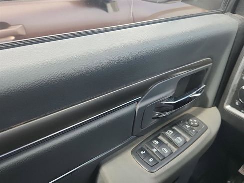 Used 2019 RAM 1500 Big Horn image 12