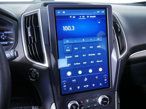 Certified 2022 Ford Edge ST-Line w/ Cold Weather Package AWD/4WD image 24