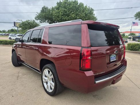 Used 2018 Chevrolet Suburban Premier image 8